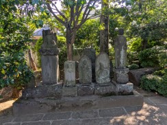 石仏群