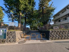公園入口